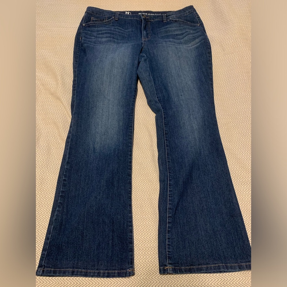 New Directions curvy boot jean. Dark wash. 5 pocket style. Like new. Size 20W.